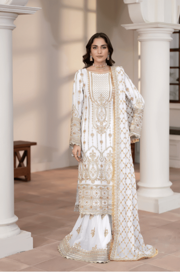 5282 - Luxe Wardrobe